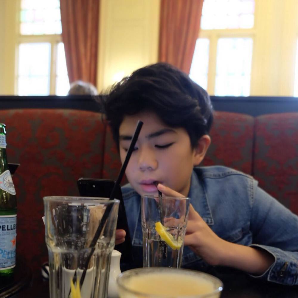 Meet your Posher, Thomas